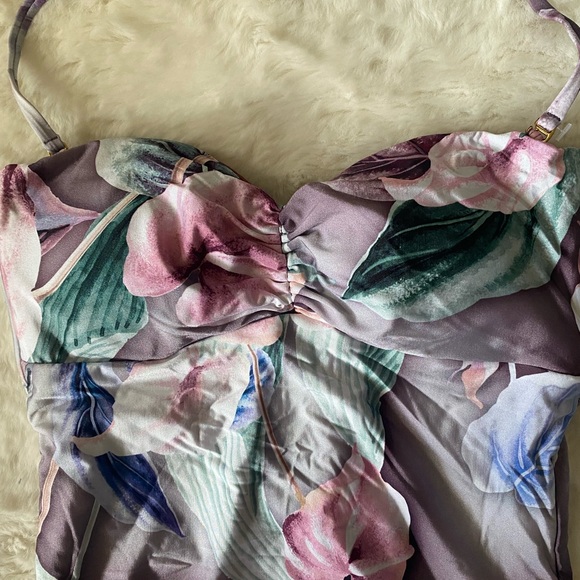 BCBGMAXAZARIA Sweetheart Neckline One Piece, NWT, Size 4 - Picture 10 of 10